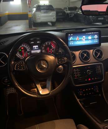 MERCEDES-BENZ-GLA 200-2017
