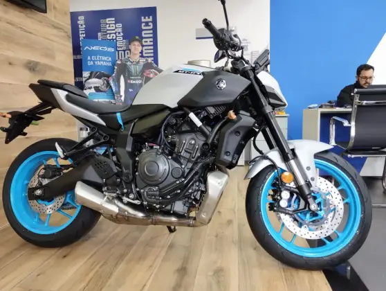 YAMAHA MT-07 CONNECTED ABS YAMAHA MT-07 CONNECTED ABS