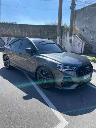 AUDI-Q3-2023