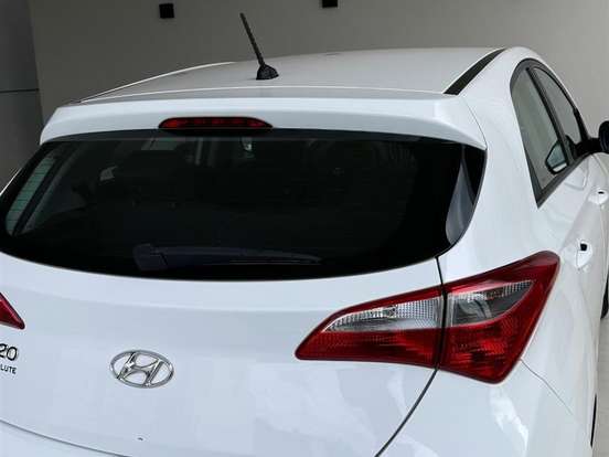 HYUNDAI-HB20-1.0 COMFORT PLUS 12V FLEX 4P MANUAL HYUNDAI-HB20-2017