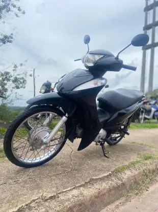 HONDA-BIZ 125 ES-2011