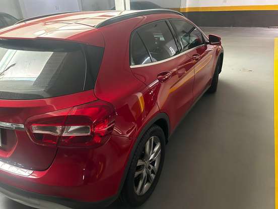 MERCEDES-BENZ-GLA 200-2015