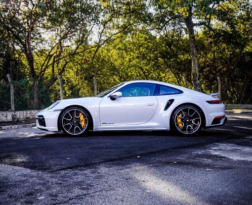 PORSCHE-911-2024