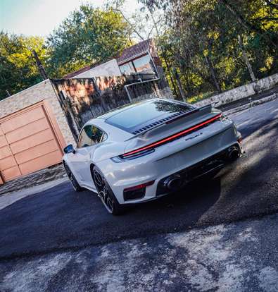 PORSCHE-911-2024