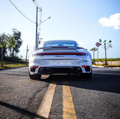 PORSCHE-911-2024