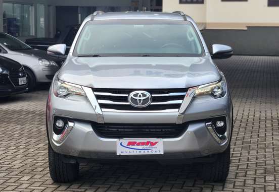 TOYOTA-HILUX SW4-2.8 SRX 4X4 16V TURBO INTERCOOLER DIESEL 4P AUTOMÁTICO TOYOTA-HILUX SW4-2019