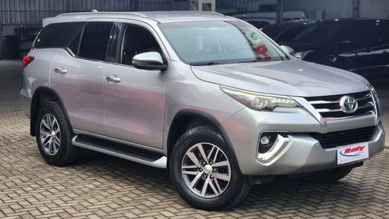 TOYOTA-HILUX SW4-2019