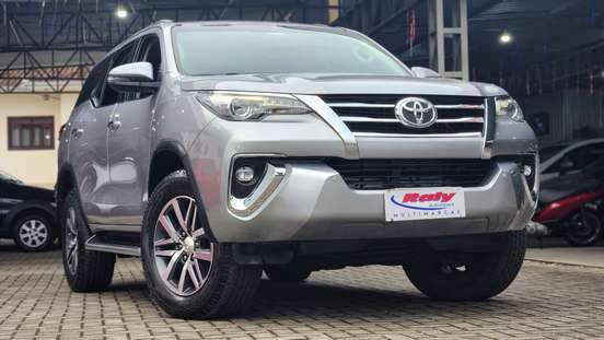 TOYOTA-HILUX SW4-2019