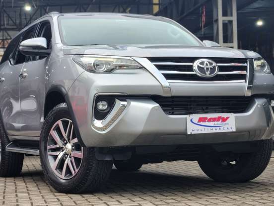 TOYOTA-HILUX SW4-2.8 SRX 4X4 16V TURBO INTERCOOLER DIESEL 4P AUTOMÁTICO TOYOTA-HILUX SW4-2019