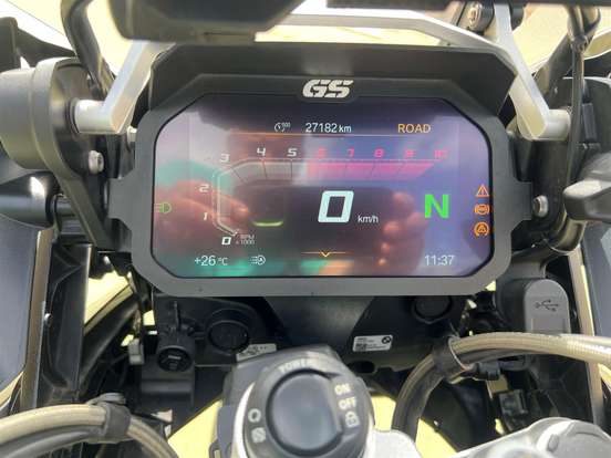 BMW-R 1250 GS PREMIUM TRIPLE BLACK BMW-R 1250 GS PREMIUM TRIPLE BLACK-2022