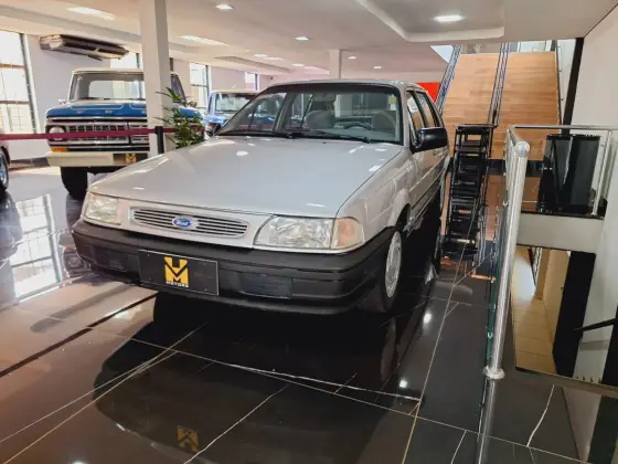 FORD VERSAILLES 2.0 GL 8V GASOLINA 4P MANUAL