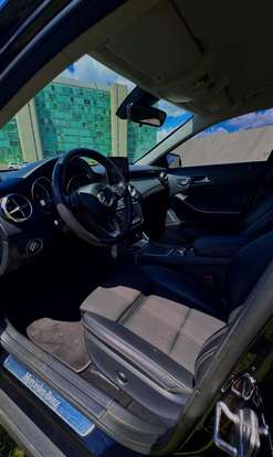 MERCEDES-BENZ-GLA 200-2019