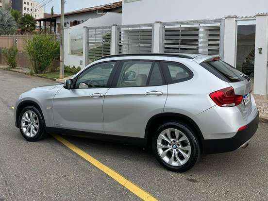 BMW-X1-2.0 16V GASOLINA SDRIVE18I 4P AUTOMÁTICO BMW-X1-2011