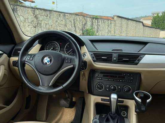 BMW-X1-2.0 16V GASOLINA SDRIVE18I 4P AUTOMÁTICO BMW-X1-2011