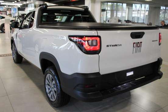 FIAT-STRADA-1.3 FIREFLY FLEX FREEDOM CS MANUAL FIAT-STRADA-2025
