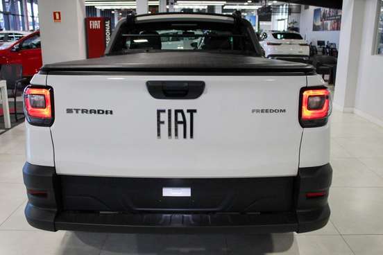FIAT-STRADA-1.3 FIREFLY FLEX FREEDOM CS MANUAL FIAT-STRADA-2025