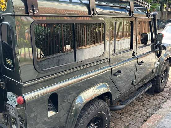 LAND ROVER-DEFENDER-2.5 TD5 CSTD 110 4X4 TURBO DIESEL 4P MANUAL LAND ROVER-DEFENDER-2005