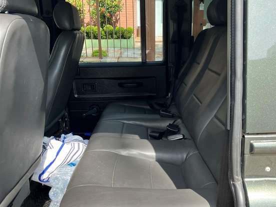 LAND ROVER-DEFENDER-2.5 TD5 CSTD 110 4X4 TURBO DIESEL 4P MANUAL LAND ROVER-DEFENDER-2005