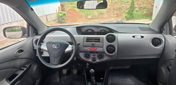 Imagem de TOYOTA ETIOS 1.3 XS 16V FLEX 4P MANUAL