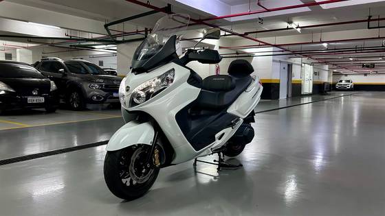 DAFRA MAXSYM 400i 