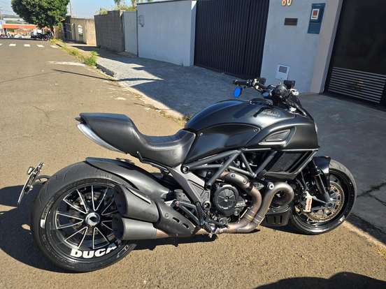 DUCATI-DIAVEL DARK DUCATI-DIAVEL DARK-2015