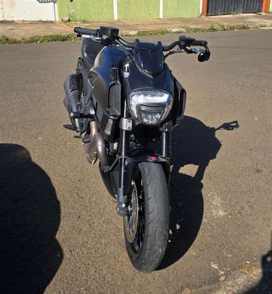 DUCATI-DIAVEL DARK-2015