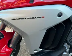 DUCATI MULTISTRADA 1200 V4 S DUCATI MULTISTRADA 1200 V4 S
