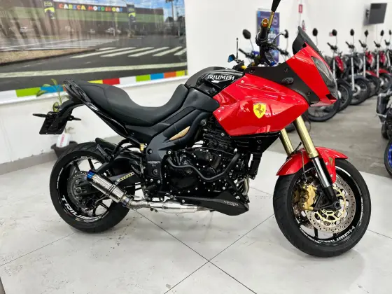 TRIUMPH TIGER 1050 