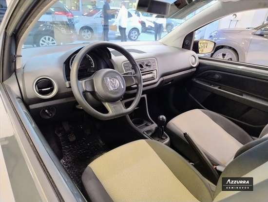 VOLKSWAGEN-UP-2016