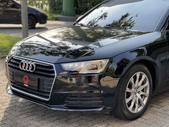 AUDI-A4-2017