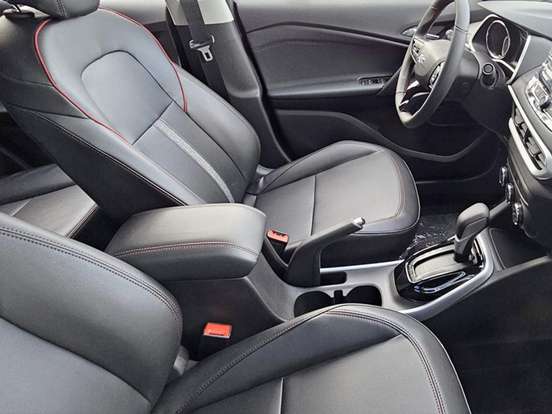CHEVROLET-TRACKER-2024