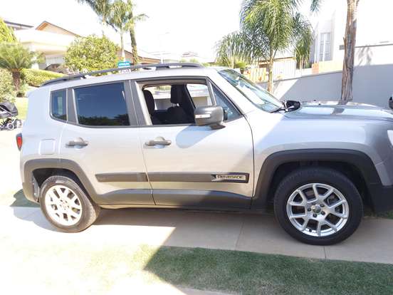 JEEP-RENEGADE-2021