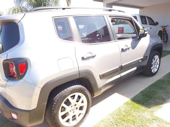 JEEP-RENEGADE-2021