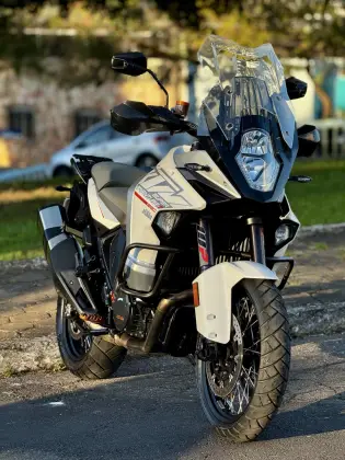 KTM 1290 SUPER ADVENTURE T 