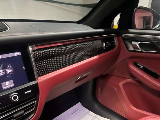 PORSCHE-MACAN-2024