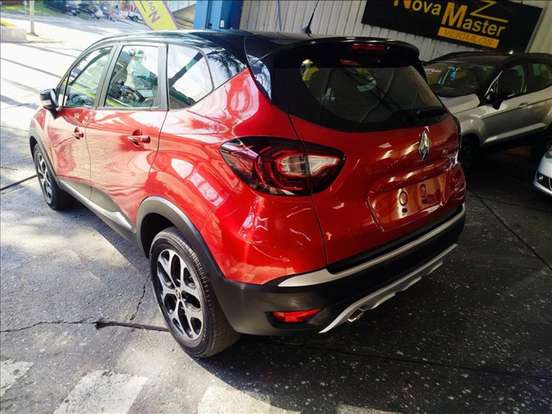 RENAULT-CAPTUR-2020