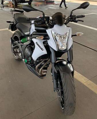 KAWASAKI-ER-6N-2014
