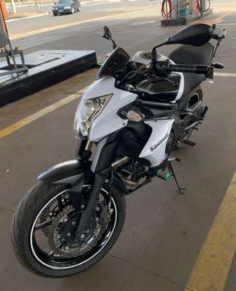 KAWASAKI-ER-6N-2014