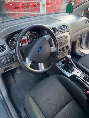 FORD-FOCUS-2012