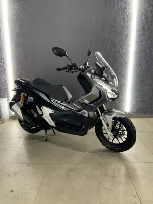 HONDA ADV 