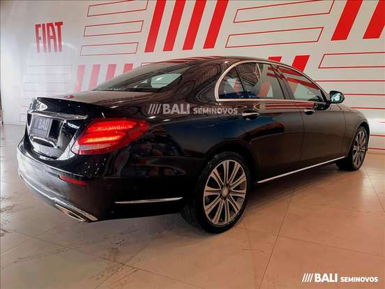 MERCEDES-BENZ-E 250-2.0 CGI GASOLINA EXCLUSIVE LAUNCH EDITION 9G-TRONIC MERCEDES-BENZ-E 250-2016