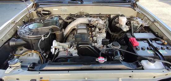 TOYOTA-HILUX SW4-3.0 4X4 8V TURBO DIESEL 4P MANUAL TOYOTA-HILUX SW4-2001