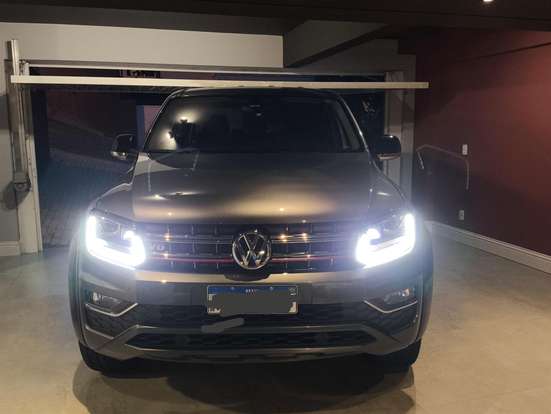 VOLKSWAGEN-AMAROK-2021
