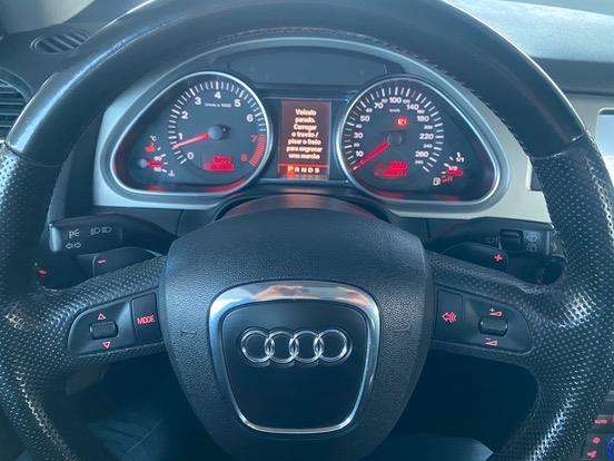 AUDI-Q7-2007