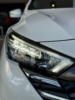 NISSAN-VERSA-2024