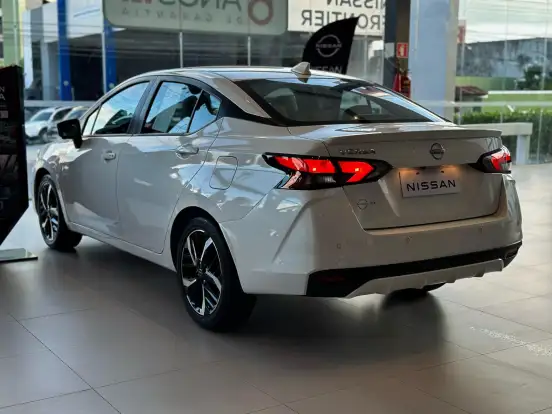 NISSAN-VERSA-2024
