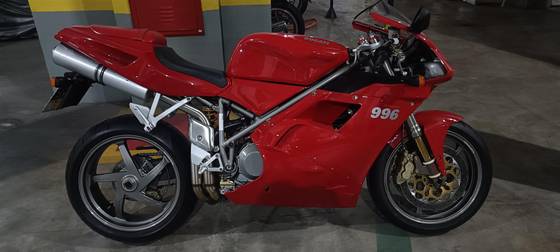 DUCATI 996 