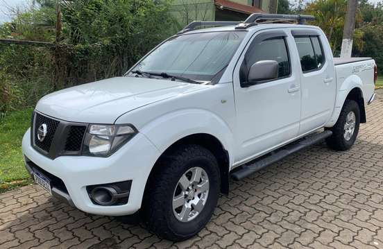 NISSAN-FRONTIER-2016
