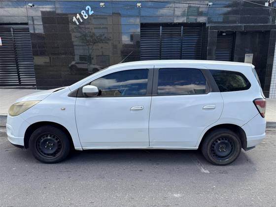 CHEVROLET SPIN 1.8 LT 8V FLEX 4P MANUAL