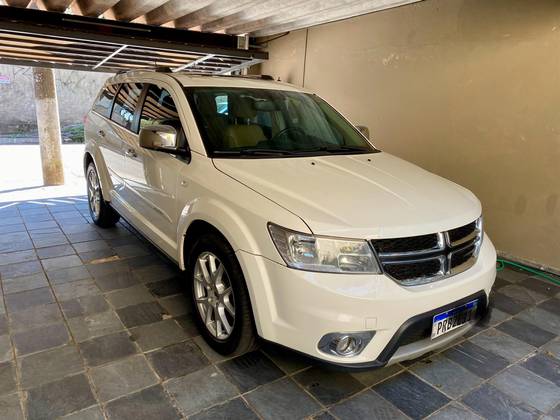 DODGE JOURNEY 3.6 RT V6 GASOLINA 4P AUTOMÁTICO